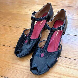 Gabriele Re-Mix Vintage Shoes Size 6